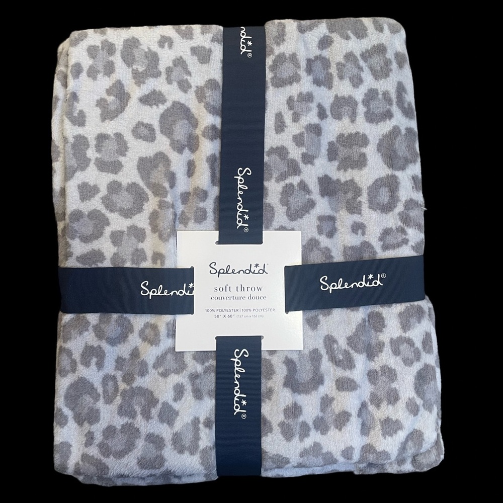 NWT Splendid 50”x60” Soft Throw Blanket - Gray Leopard Print